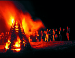 Christmas Bonfire (Bildquelle: Credit: NOPC)