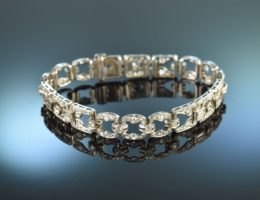 um-1920-edelstes-art-deco-armband-platin-diamanten-ca-55-ct
