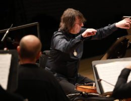 Kammerensembles "Moskauer Solisten" unter Leitung von Juri Baschmet in der Elbphilharmonie Hamburg. (Bildquelle: Russian Seasons/Karsten Eichhorn)