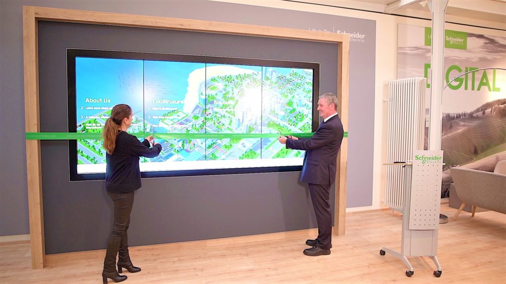 Die interaktive Multi-Touch-Wand "The VIEW".