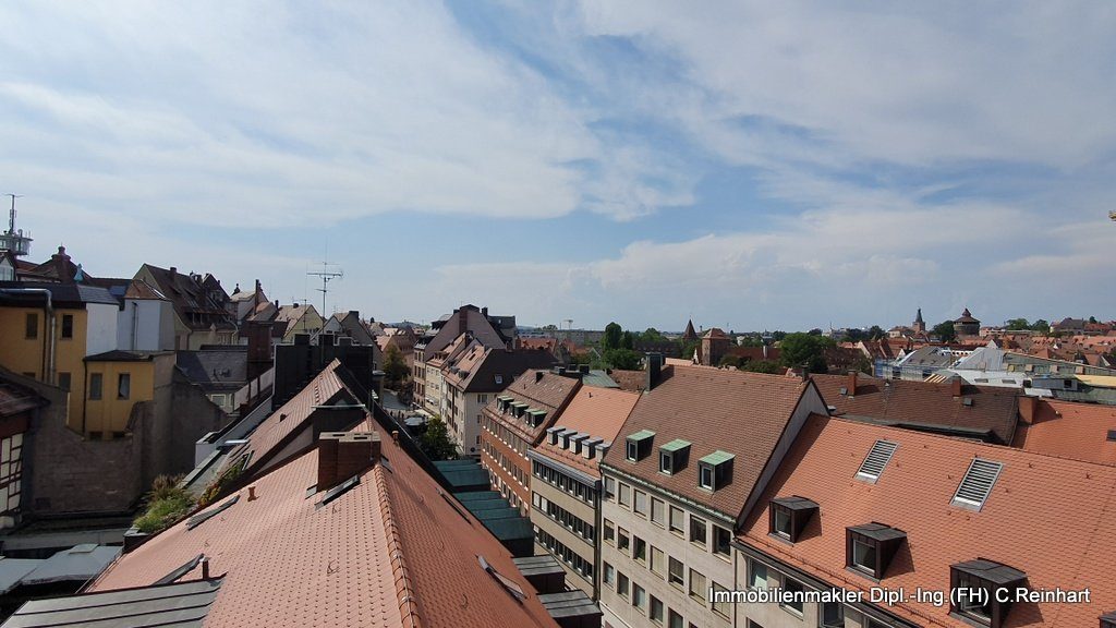 Über den Dächern von Nürnberg