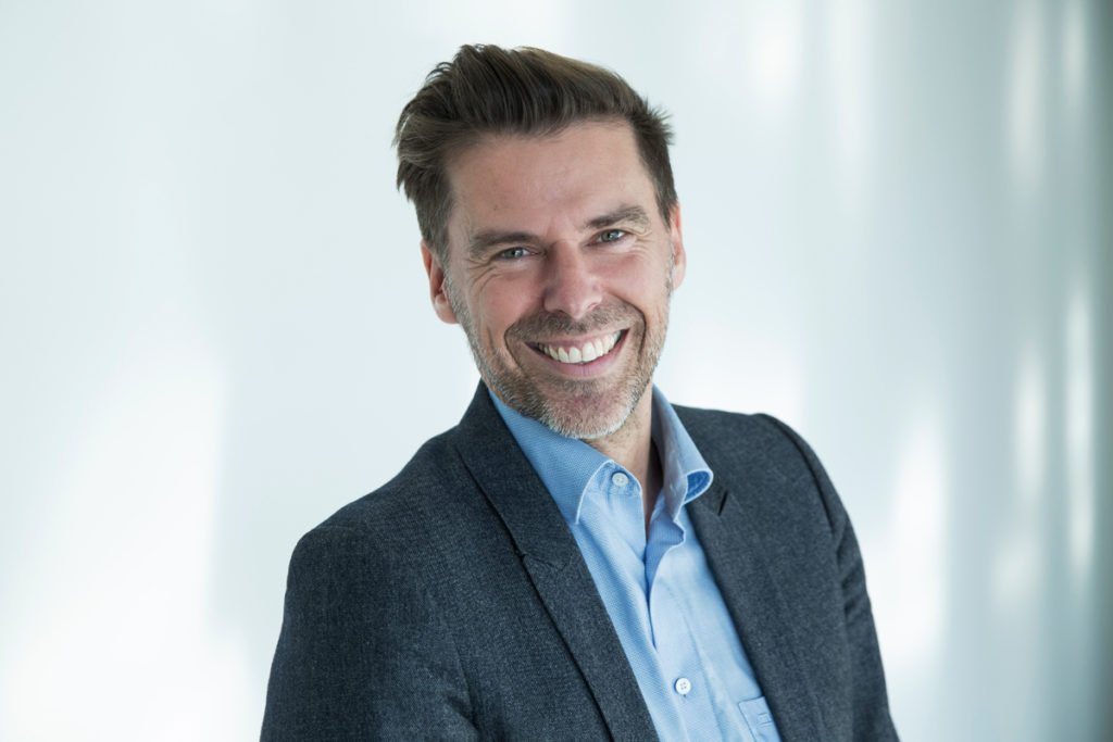 ATOSS HR Director Henrich Götz freut sich über die Auszeichnung als Top Employer 2020