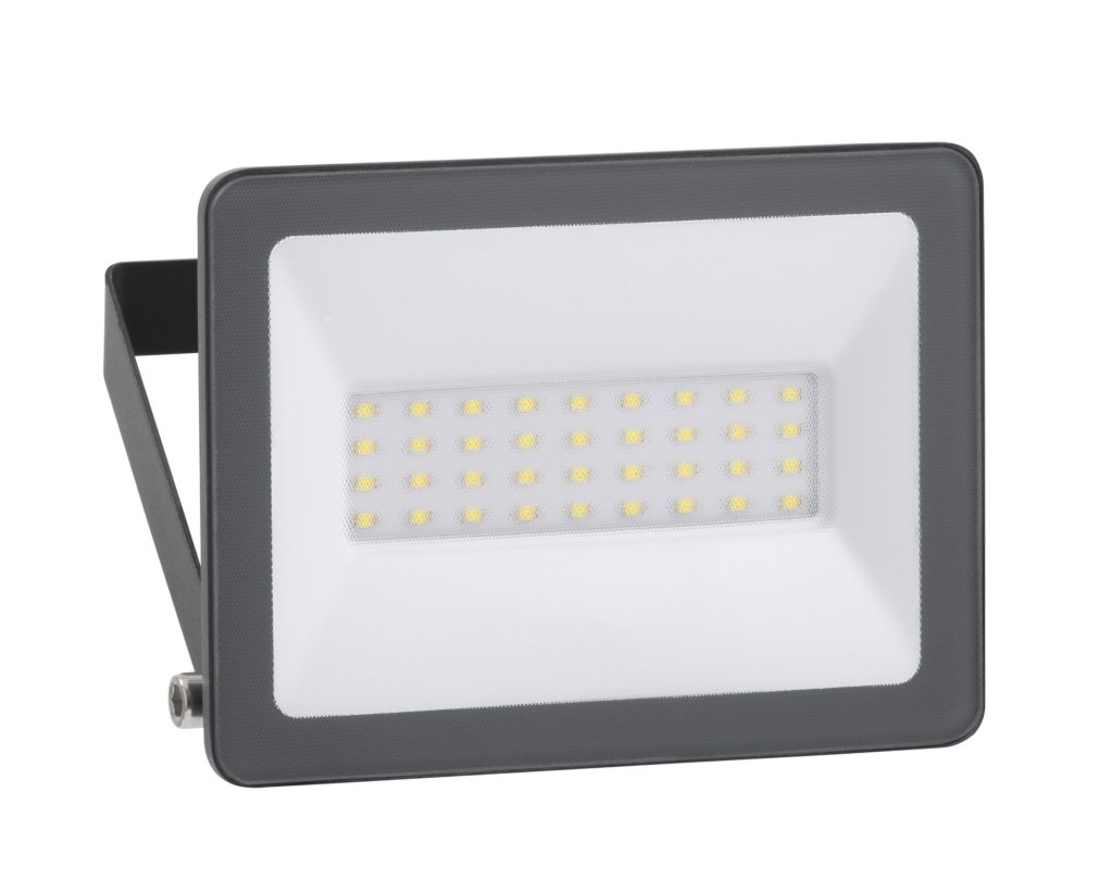 Die robusten LED-Leuchten sorgen für eine präzise Ausleuchtung von mittleren bis großen Flächen.