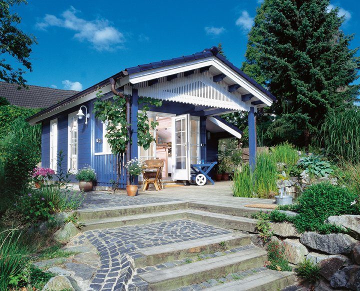 Die Garten- & Fassadenfarbe verwandelt Holzoberflächen im Außenbereich in optische Highlights. (Bildquelle: Osmo)