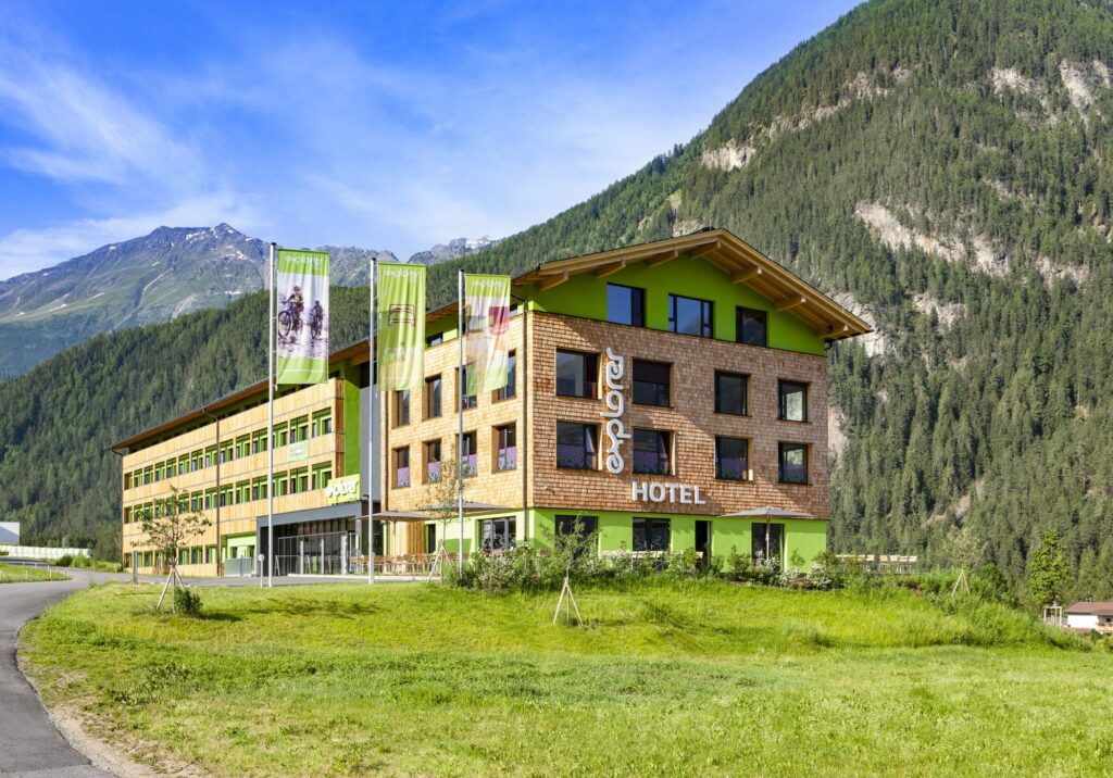 Basislager für sportliche Alpenentdecker (Bildquelle: (c) Explorer Hotels)