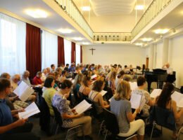 Chorproben in besseren Zeiten: Workshop mit Robert Sund beim Landes-Chorfest im August 2019 in Mainz (Bildquelle: tozi/Chorverband Rheinland-Pfalz)