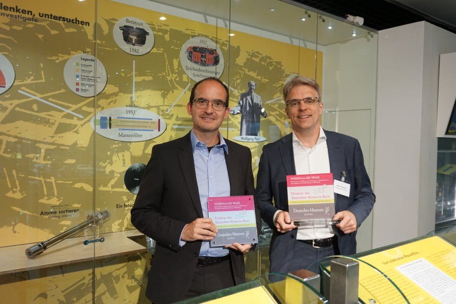 CTO Martin Bernemann und CEO Martin Schulze als Mitglieder des Fördervereins „WISSENschaf(f)t SPASS“
