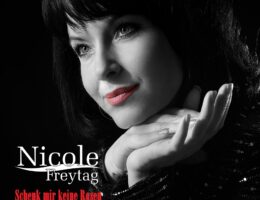 Nicole Freytag - Schenk mir keine Rosen Cover 900