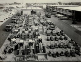 Schon 1980 verfügte HKL über einen großen Mietpark an kompakten Baumaschinen und Geräten.