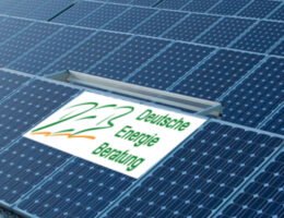 Die DEB Deutsche Energie Beratung GmbH ist Spezialist für Photovoltaikanlagen der 3. Generation.