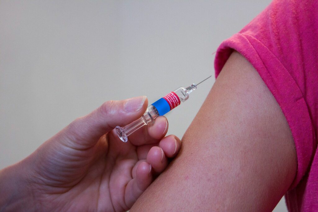 Dieses Jahr besonders wichtig: Die Grippeschutzimpfung (Bildquelle: © kfuhlert / pixabay)