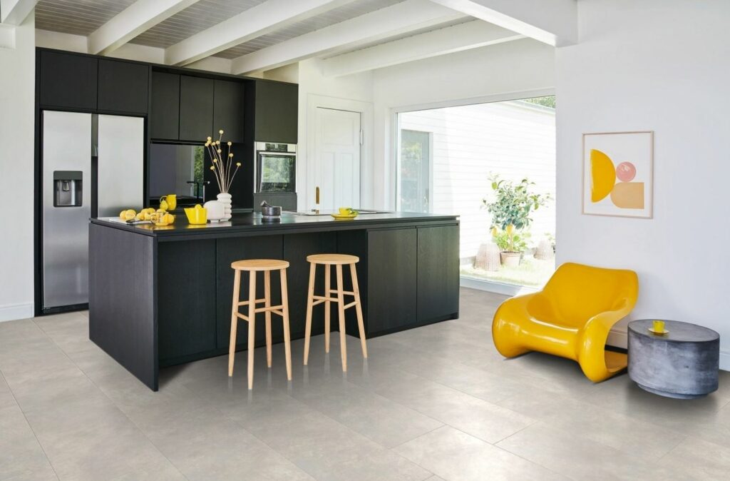 Parador Modular One Designboden Beton White ideal für Küche und Bad (Bildquelle: @ Parador)