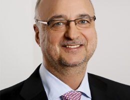 Prof. Dr. Andreas Pfützner