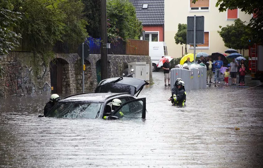 Für Hochwasserschäden ist die Teil- oder Vollkaskoversicherung zuständig. Foto: HUK-COBURG