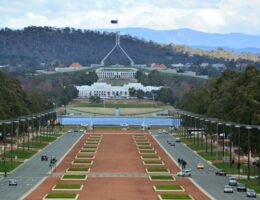 AUS Canberra Parlament 2021.02.20 Patty Jansen auf Pixabay aq tiny-bb25bef6