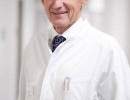 Mit DGU-Präsident Prof. Dr. Dr. h.c. Arnulf Stenzl steht ein überzeugter Europäer an der Spitze der deutschen Urologie.