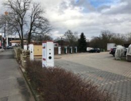 Ormazabal lieferte für den Ladepark eine Schaltstation mit 800-kVA-Trafo in Sonderanfertigung (Bildquelle: Ormazabal GmbH)