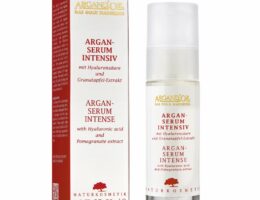 Perfekt gepflegt: Argand'Or Argan-Serum Intensiv.  (© Argand'Or Cosmetic GmbH)
