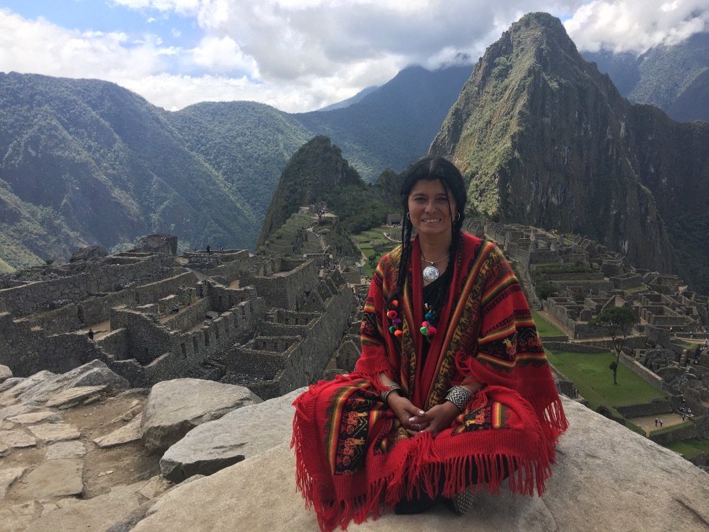 Die Schamanin Lorena Oviedo Salcedo lädt beim DGH-Kongress zu einem peruanischen Ritual ein. (Bildquelle: Lorena Oviedo Salcedo)