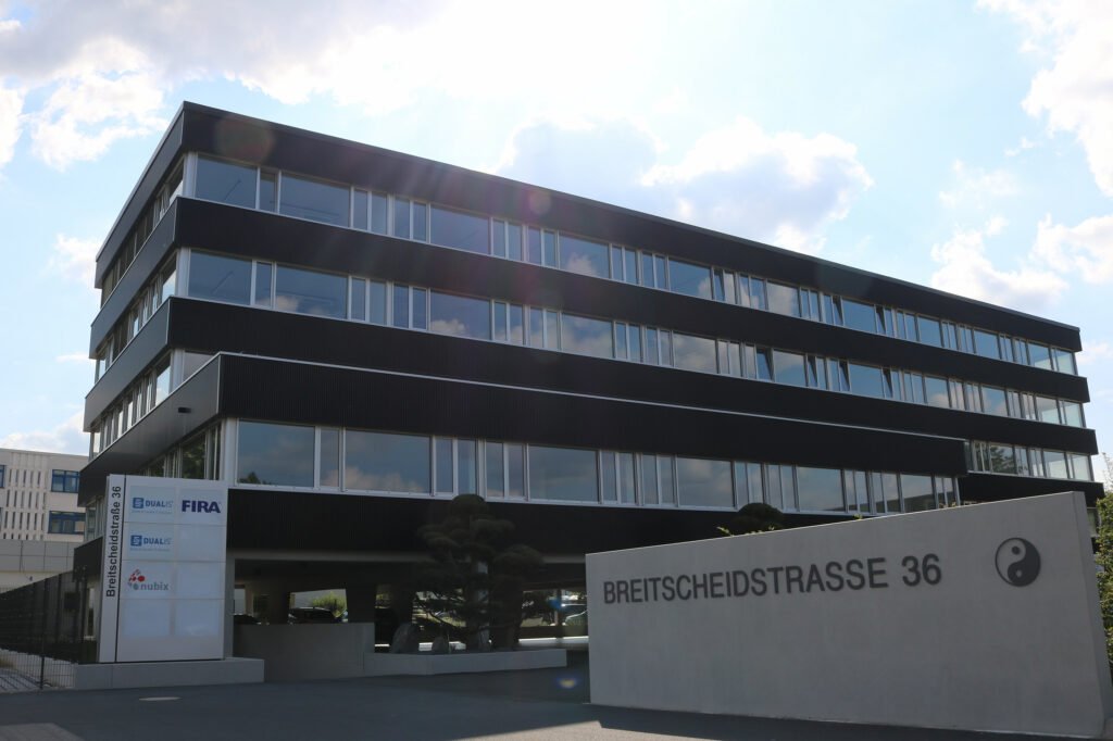 DUALIS bezieht Räumlichkeiten im neuen Bürokomplex in der Breitscheidstraße 36