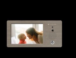 GENUS CARE Deutschland - Digitaler Bilderrahmen - Videotelefonie und Bilder versenden gegen die Einsamkeit im Alter