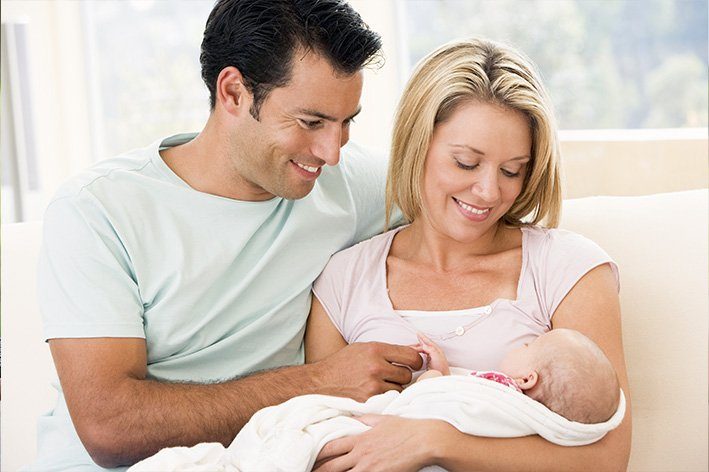 Eltern sollten die Familienvorteile kennen und rechtzeitig beantragen (Bildquelle: Monkey Business/stock.adobe.com)