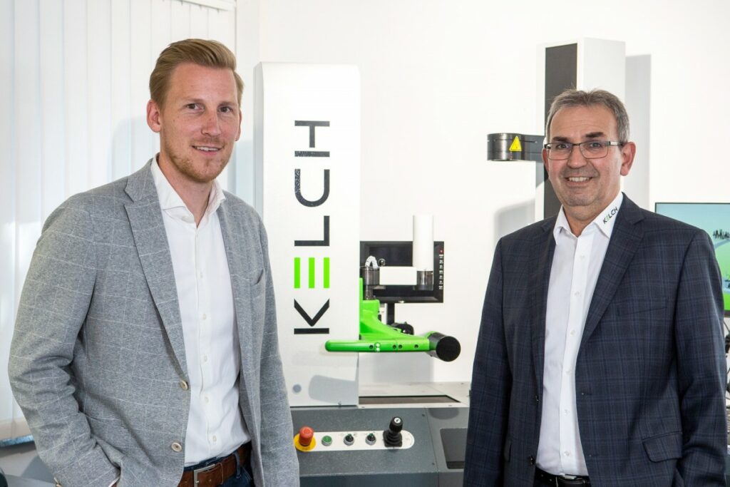 KELCH-Vertriebsleiter Thomas Herde (re.) und Tool-Arena-Geschäftsführer Niklas Vogt. (© Kelch GmbH)