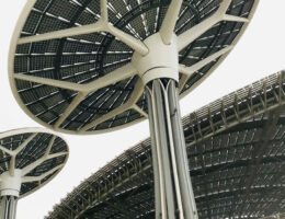 Im spektakulären Nachhaltigkeitspavillon stecken 80 Kilometer Photovoltaikleitungen von LAPP