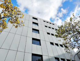 Das neue Bürogebäude der WOM GmbH in Karlsruhe