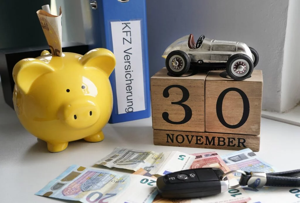 Bis zum 30. November können Autofahrer die Kfz-Versicherung wechseln. Foto: HUK-COBURG