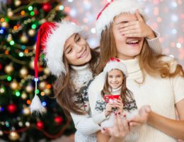 Pappaufsteller mit Foto und alle Lieblingsmenschen sind Weihnachten dabei