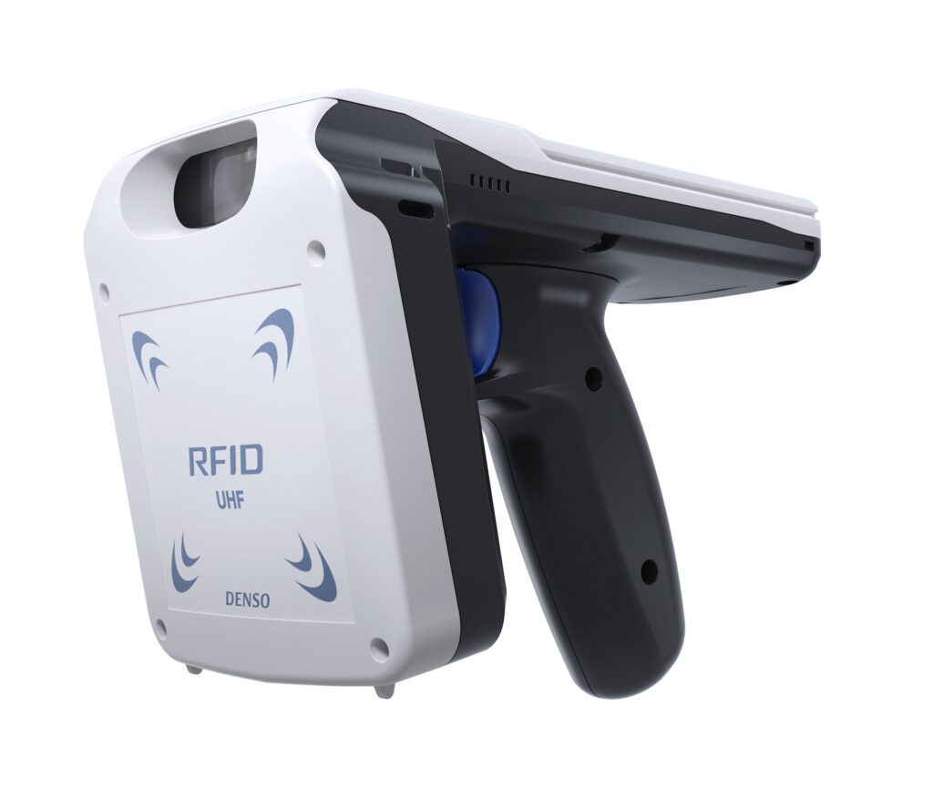 Mit der neuen Autopilot Funktion kann der SP1 RFID Scanner von DENSO bis zu 1.000 Tags pro Sekunde erfassen.