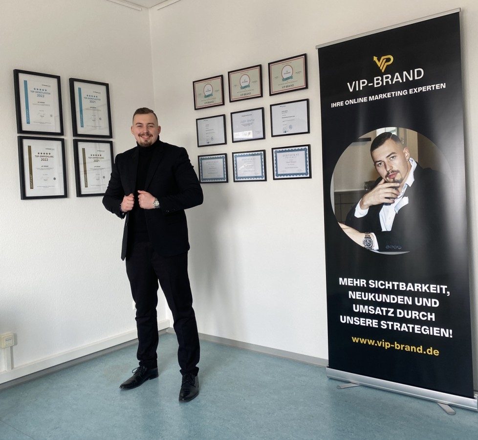 Daniel Herrmann Gründer und Geschäftsführer von VIP-BRAND aus Waldkraiburg (© VIP-BRAND)