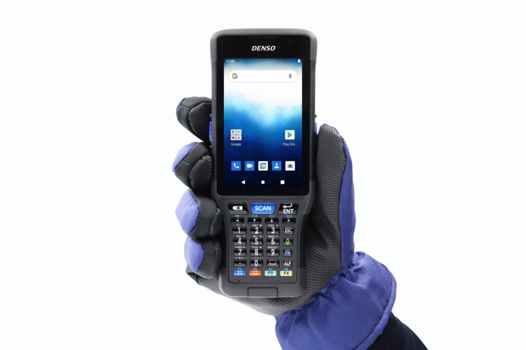 Das BHT-M70 Handheld von DENSO ermöglicht dreimal so schnelles Scannen wie mit herkömmlichen Geräten zur mobilen Datenerfassung.