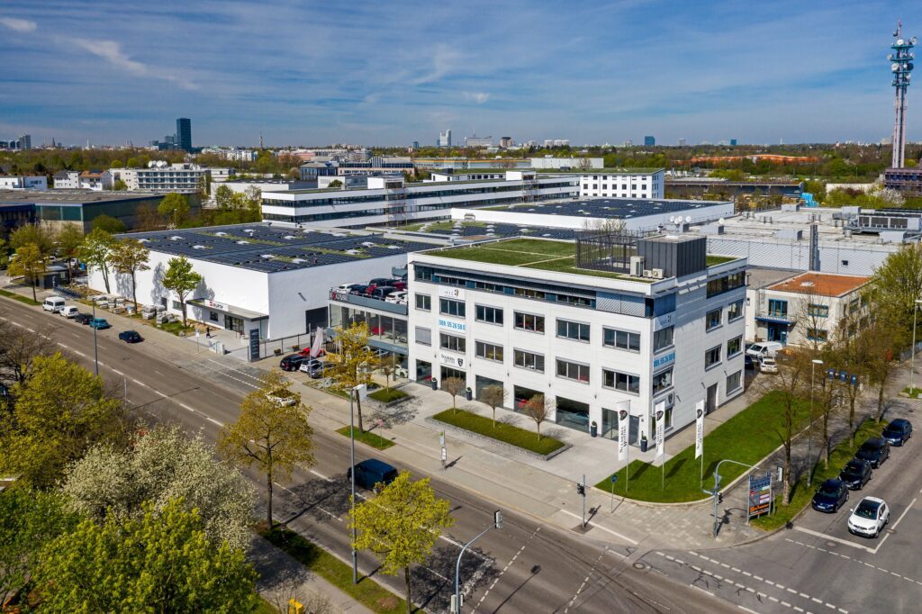 Das 4.500 qm große Bürogebäude der Schwaiger Group im Münchner Osten ist mit der Neuvermietung an Wackler vollvermietet (c) SG