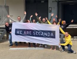 Der neue Slogan: WE ARE SECANDA (Die Bildrechte liegen bei dem Verfasser der Mitteilung.)
