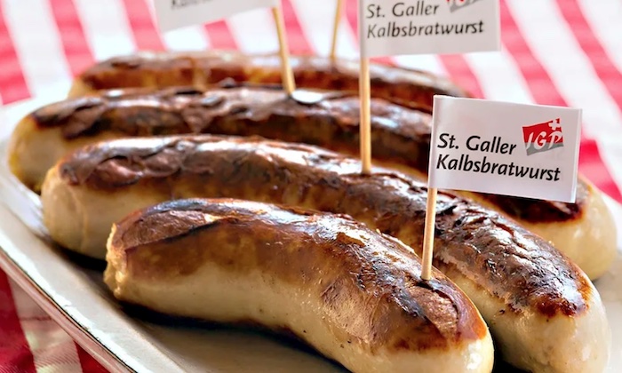Die St. Galler Bratwurst gehört heute zu den Errungenschaften der Einwandererstadt Sankt Gallen (Bildquelle: © 2022 Schweiz Tourismus - MySwitzerland.com)