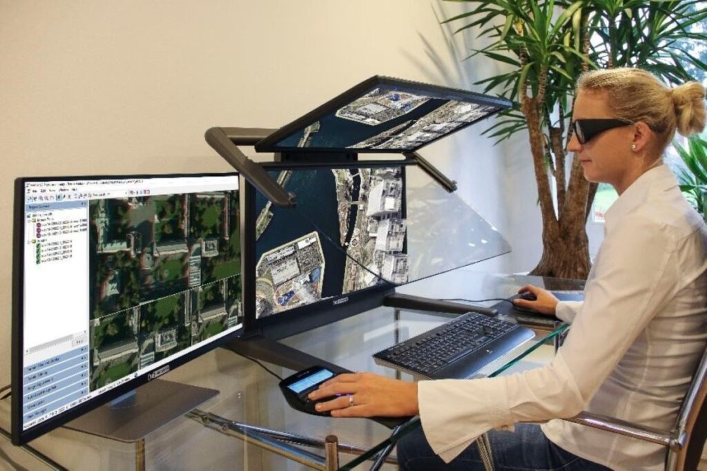 Führende GIS-Software für 3D-Monitor 3D PluraView zertifiziert. (© Schneider Digital)