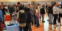 Auslandsjahr – AUF IN DIE WELT-Messe in Wiesbaden zeigt: Schüleraustausch und Gap Year sind in Hessen begehrt