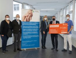 Spendenübergabe von WHS an Förderverein Palliativmedizin Ludwigsburg (Fotograf: Yakup Zeyrek)