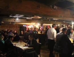 Gesellige Abendveranstaltung – Traditionsreiche ICE Party in London: Zahlreiche Gäste folgten der Einladung