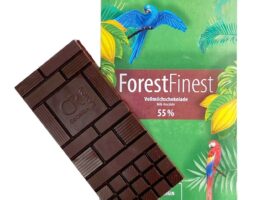 Die ForestFinance Schokolade wird von der Bonner Schokoladenmanufaktur Georgia Ramon hergestellt. (© Foto: ForestFinance)