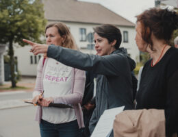 "Healthy Streets"-Gründerin Lucy Saunders beim Rundgang durch Waltrop