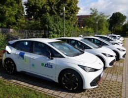 E.DIS setzt auf E-Mobilität: In Brandenburg und Mecklenburg-Vorpommern baut der Netzbetreiber die elektrische Pkw-Flotte aus.