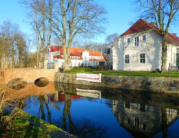 Feste feiern auf Wasserschloss Mellenthin im Mittelpunkt der Insel Usedom