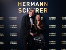 Natascha Ninic wurde von Hermann Scherer persönlich mit dem Excellence Award ausgezeichnet (Fotograf: Justin Bockey)