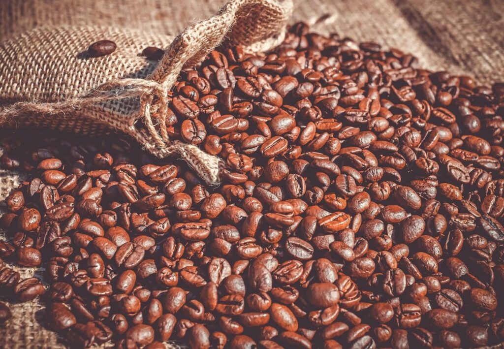 Investieren in der Kaffeebranche (© Pixabay (Couleur))