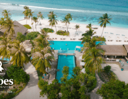 Starker Jahresstart im Cora Cora Maldives Resort: Auszeichnung durch renommierten Forbes Travel Guide