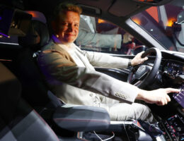 STARFACE macht mobil: CEO Florian Buzin gewährt Einblicke in die CarPlay-Integration. (Die Bildrechte liegen bei dem Verfasser der Mitteilung.)