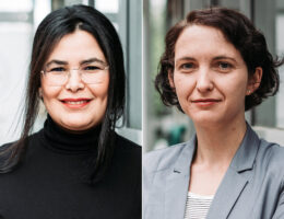 Professorin Dr. Yvonne Mast (rechts) und Dr. Imen Nouioui (links) vom Leibniz-Institut DSMZ (Die Bildrechte liegen bei dem Verfasser der Mitteilung.)